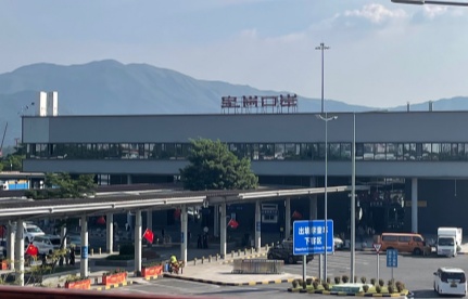 美方称将对中方加征100%关税，商务部回应