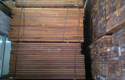 昭通南沙报关：印尼菠萝格板材进口清关流程